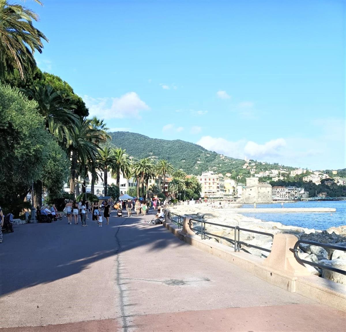 Fronte Del Golf Lägenhet Rapallo Exteriör bild